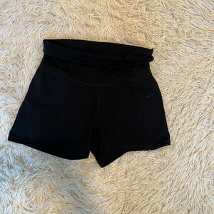 5 FOR 5-- Nike Dri Fit Roll Down black stretchy shorts XS